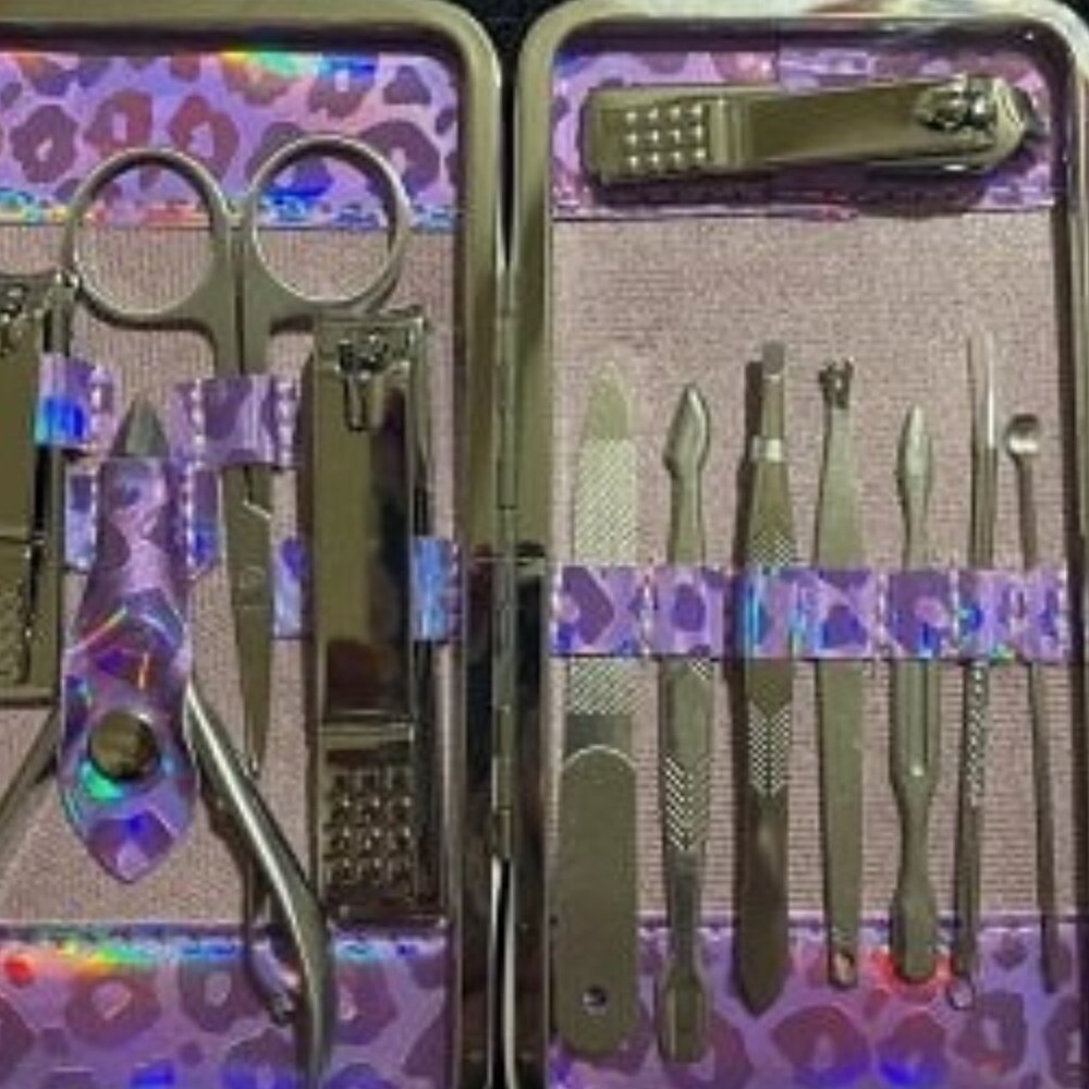 New Nail Clippers Kit Manicure Pedicure Set with Holographic Case(Purple)